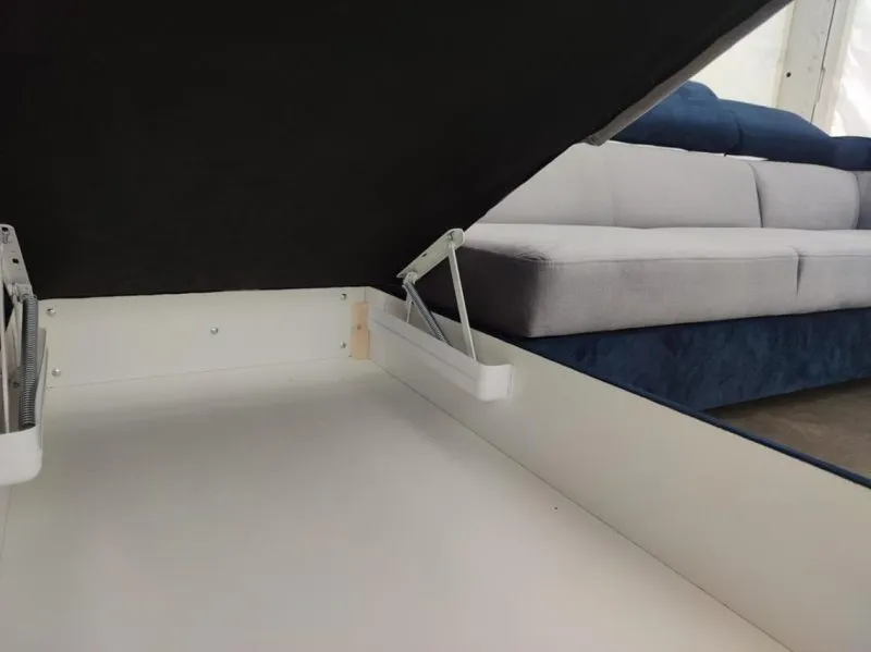 ELEMENTO L sarokülő